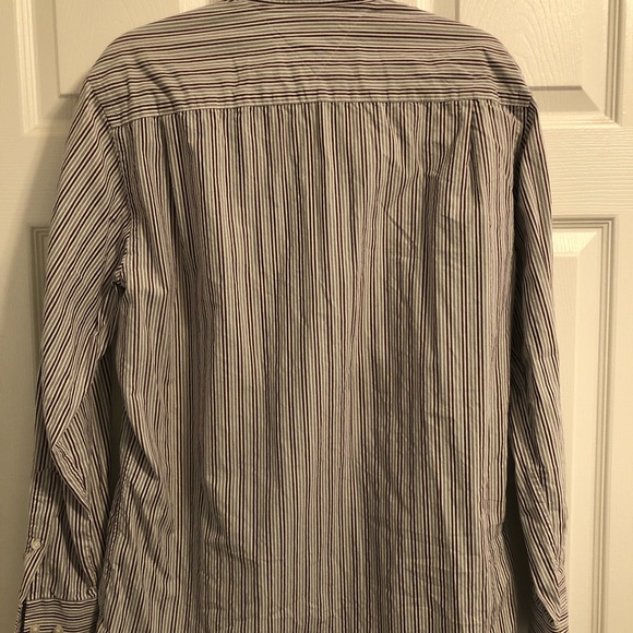 Tommy Hilfiger - Picture 4 of 4